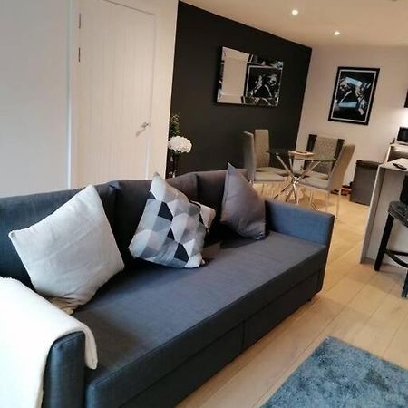 New Town House With *Free Allocated Parking* Appartement Hove Buitenkant foto