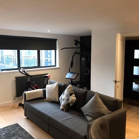 New Town House With *Free Allocated Parking* Appartement Hove Buitenkant foto