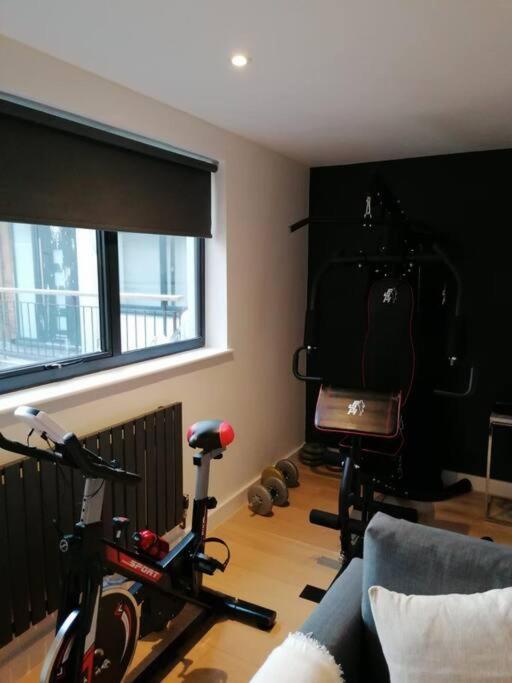New Town House With *Free Allocated Parking* Appartement Hove Buitenkant foto