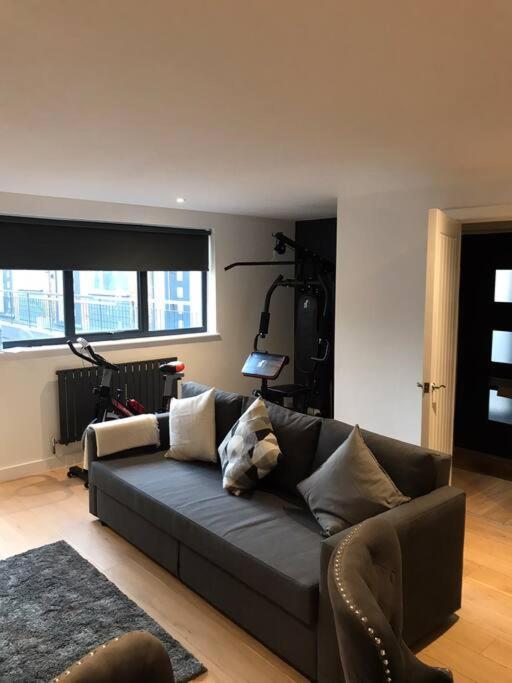 New Town House With *Free Allocated Parking* Appartement Hove Buitenkant foto